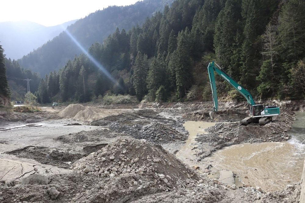 Uzungöl çamurgöl olacak | 35 metre olan su seviyesi 4 metreye düştü - 1