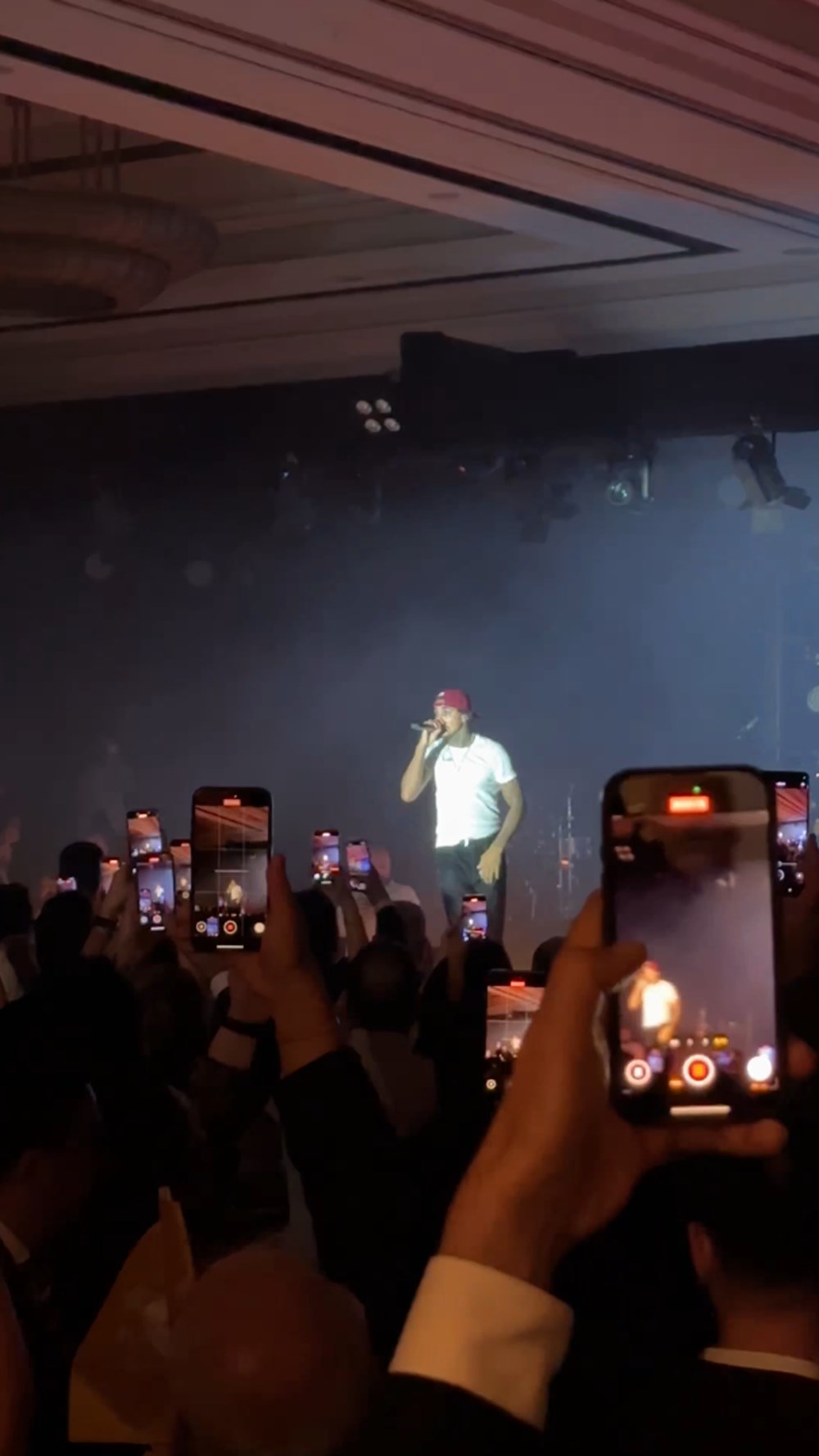 Galatasaray'ın kutlamasında Acun Ilıcalı ve Mourinho'ya olay gönderme: "Büyük geliyoruz" 82 SkkMh44 fU 3DR9MZqHyRw