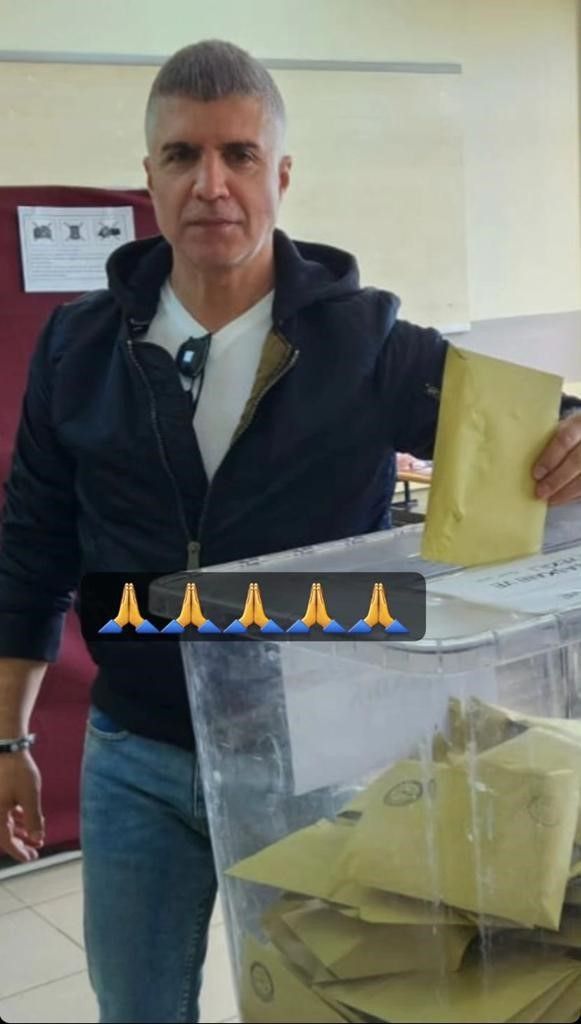 Ünlü isimler oylarını böyle kullandı - 11