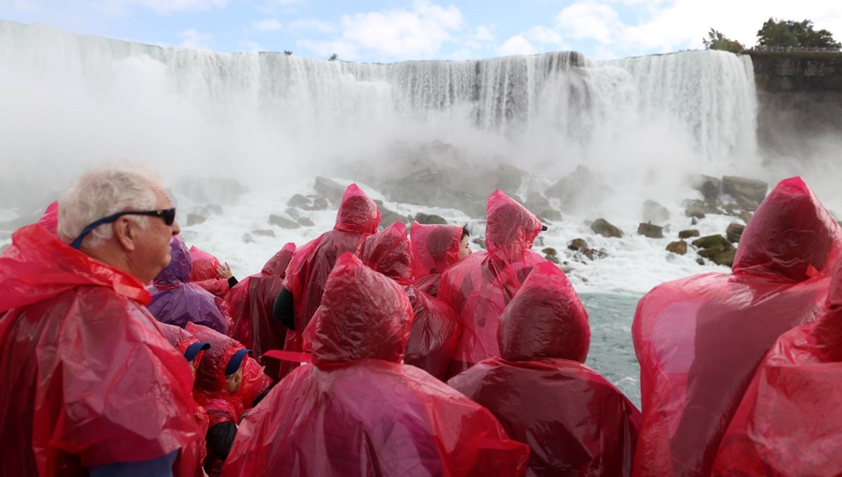ABD-Kanada sınırındaki Niagara Şelaleleri'nde tekne turu ABD-Kanada sınırındaki Niagara Şelaleleri'nde tekne turu