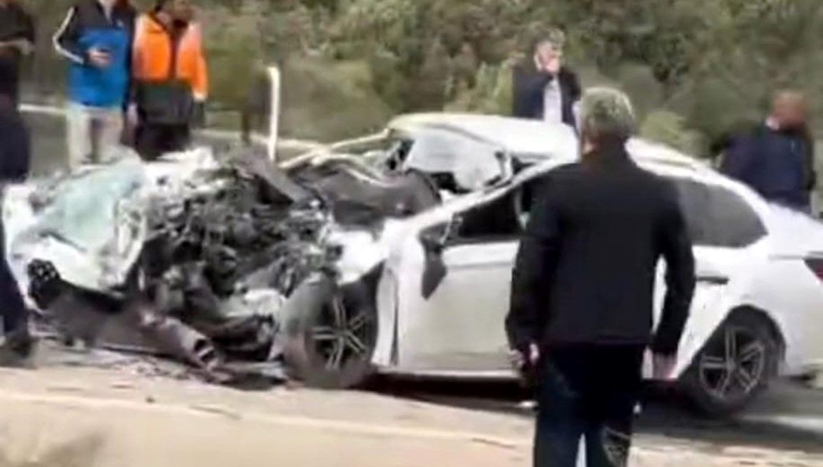 Hafriyat kamyonu ile otomobil çarpıştı: Bir ölü, bir ağır yaralı