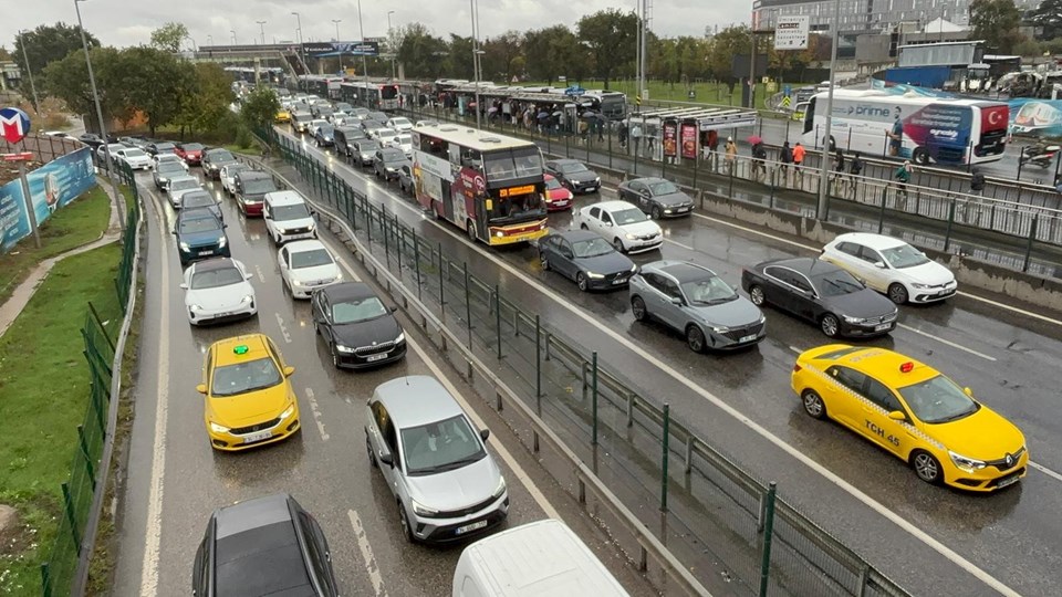 Bu sürücü yeni kanunla 200 bin lira ceza ödeyecek | Bakan Yerlikaya: Akıllarına bile getiremeyecekler - 1