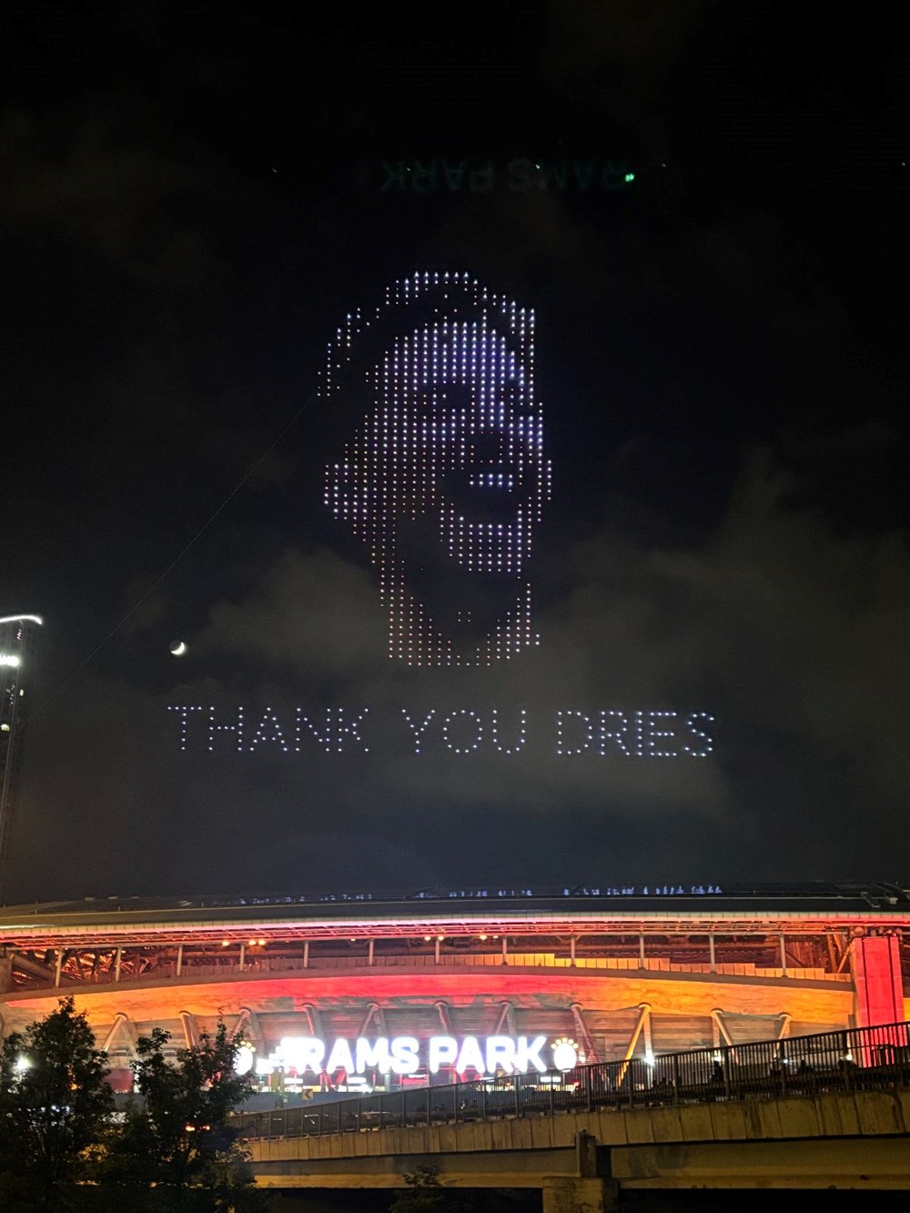 Galatasaray'dan maç sonu drone gösteri: Büyüleyici şov 74