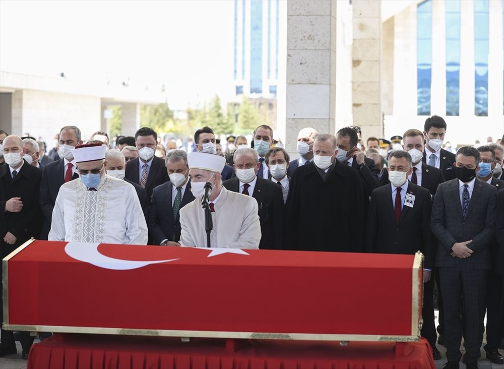 Eski Başbakan Yıldırım Akbulut'a veda - 2