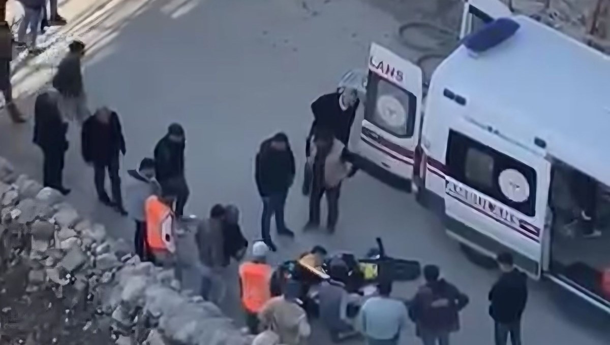 Siirt'te 8'inci kattan düşen inşaat işçisi yaralandı Siirt'te 8'inci kattan düşen inşaat işçisi yaralandı