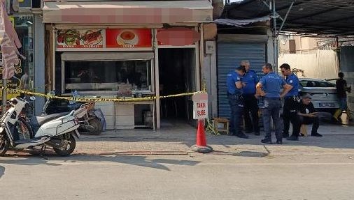 Annesini kebapçıda katletti