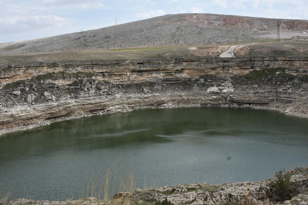 Timraş Obruk Gölü'nün suyu 8 metre azaldı - 3