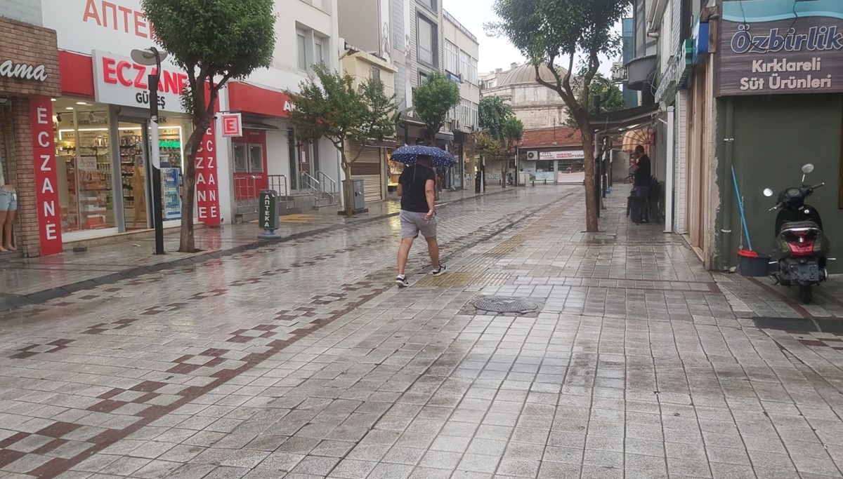 Kırklareli'de sağanak yağış etkili oldu