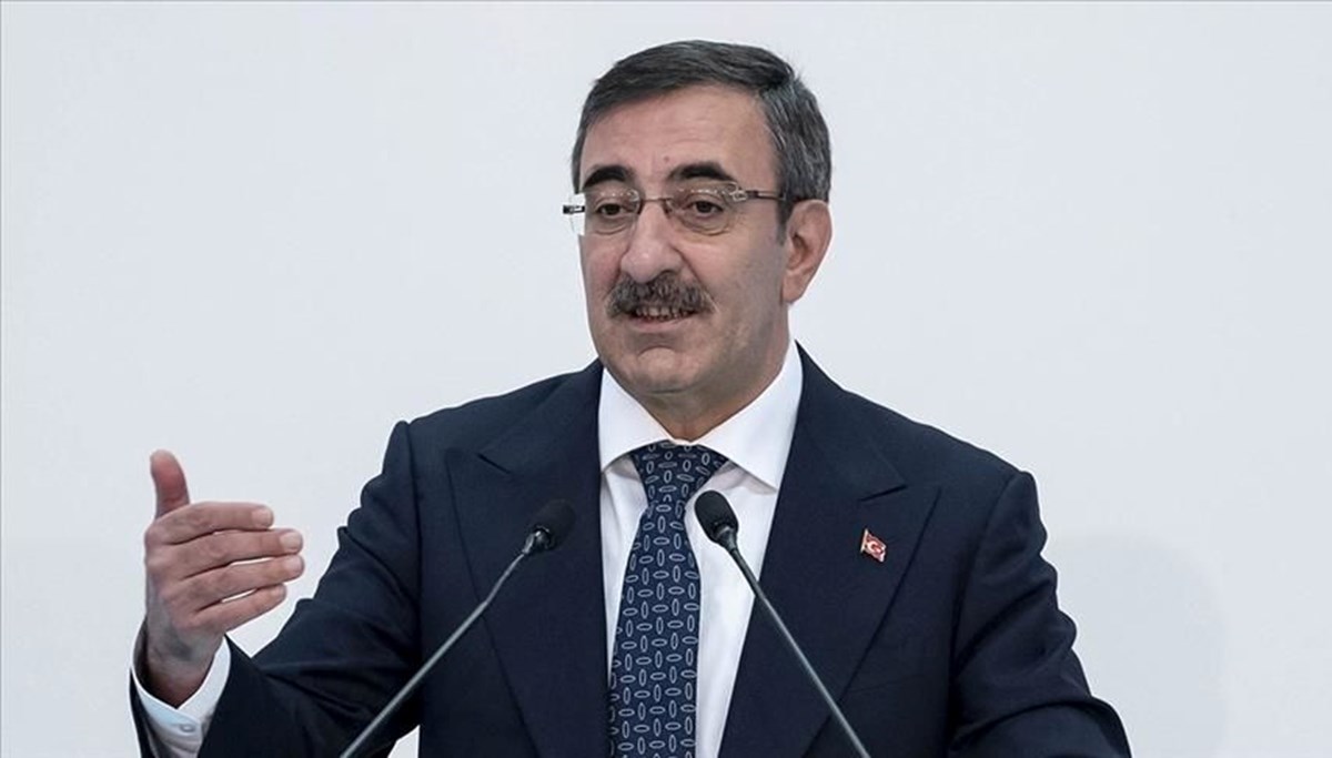 Cumhurbaşkanı Yardımcısı Yılmaz'dan enflasyon açıklaması: Belirgin bir düşüşü hep birlikte göreceğiz Cumhurbaşkanı Yardımcısı Yılmaz'dan enflasyon açıklaması: Belirgin bir düşüşü hep birlikte göreceğiz