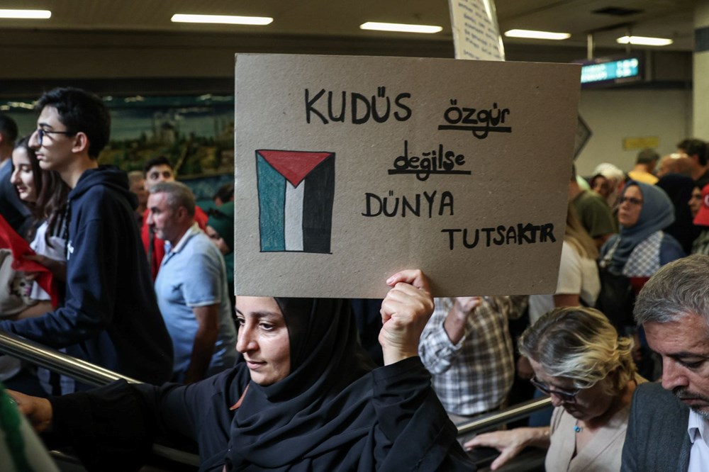 Atatürk Havalimanı’nda Gazze’ye destek mitingi | İsrail’in
saldırıları lanetlendi - 9
