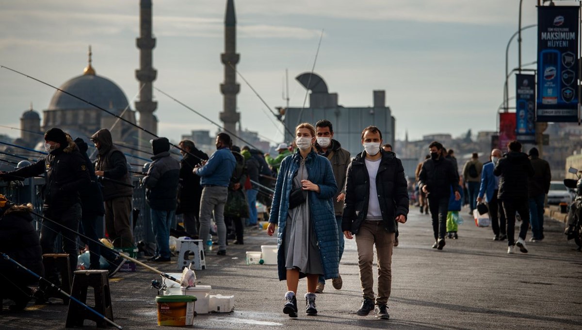 Omicron şubatın ilk haftalarında pik yapacak