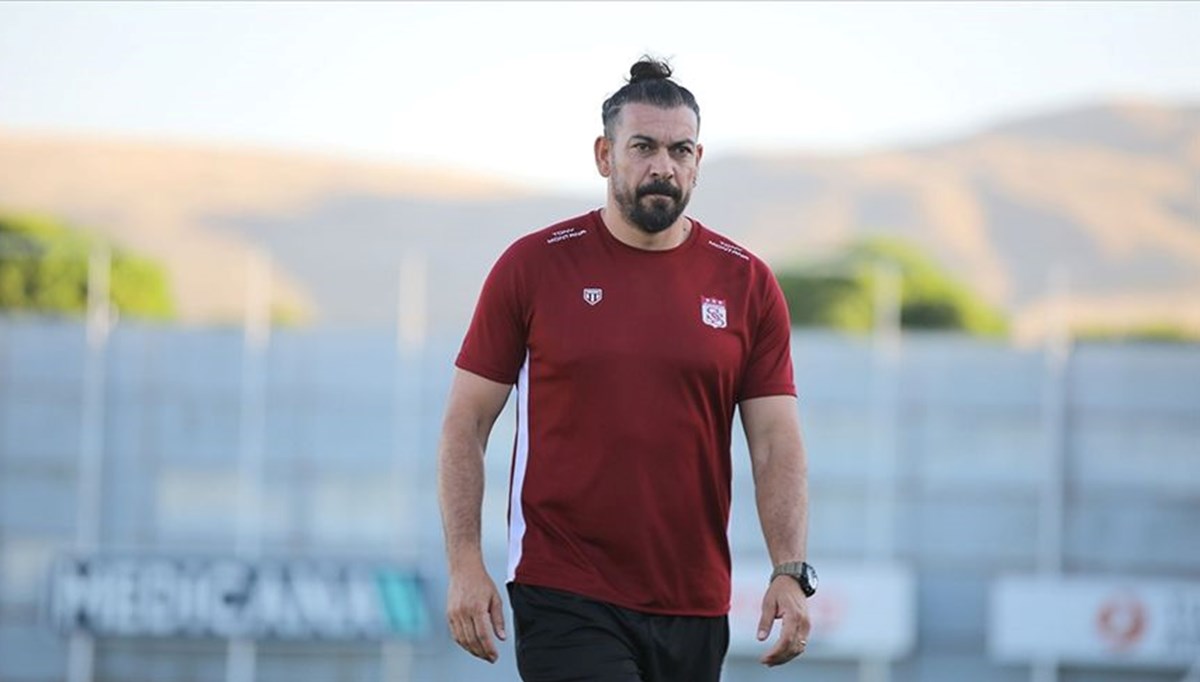 Sivasspor’da Servet Çetin dönemi sona erdi Sivasspor’da Servet Çetin dönemi sona erdi