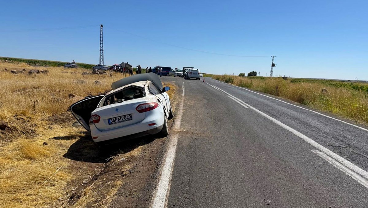Şanlıurfa'da otomobiller çarpıştı: 4 yaralı