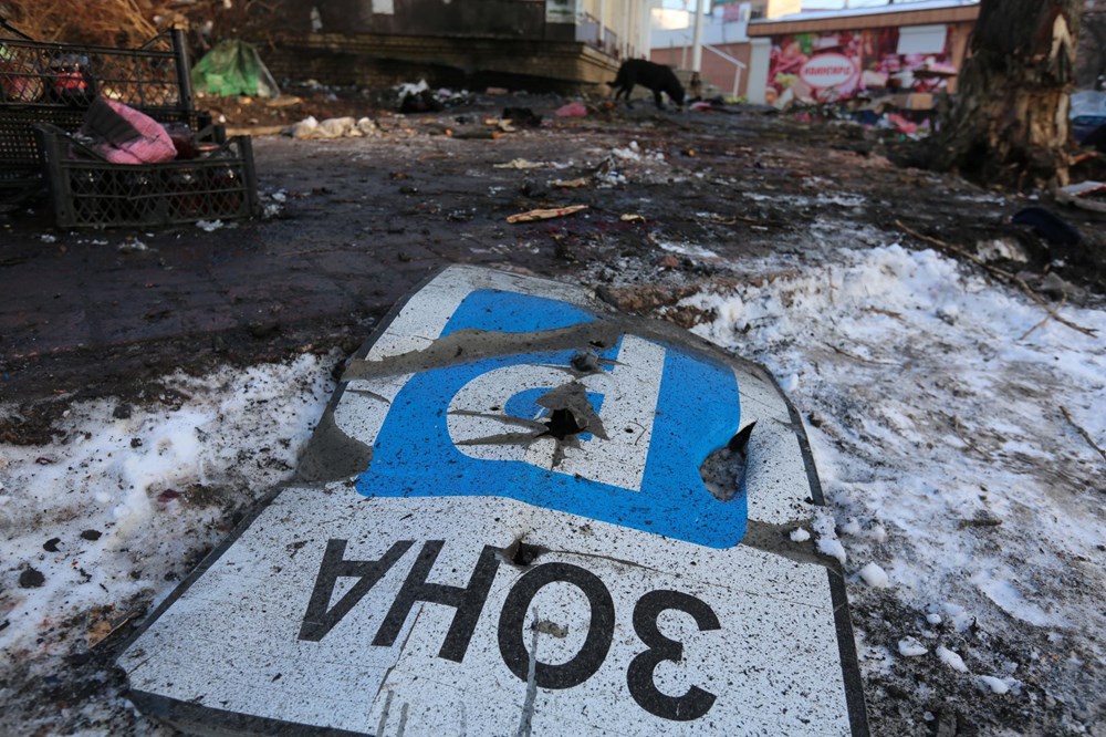 Donetsk'te pazarda patlama: 27 kişi öldü - 10