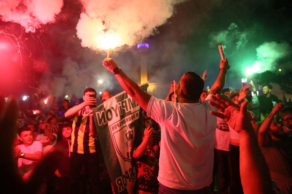 Takımları Süper Lig'e çıkan Bodrumlular sokağa döküldü - 1