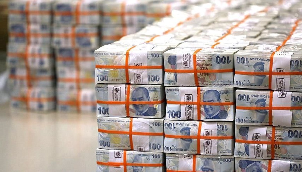 Bütçe 83,2 milyar lira açık verdi Bütçe 83,2 milyar lira açık verdi