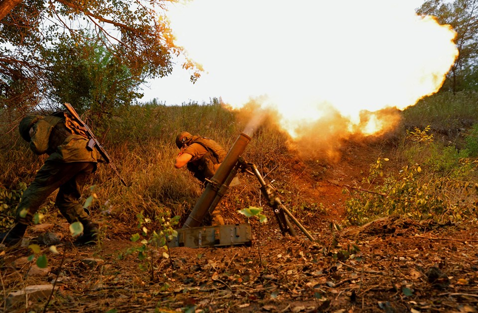 Ukrayna güçlerinin Donetsk’e saldırısında 6 sivilin öldüğü açıklandı - 1