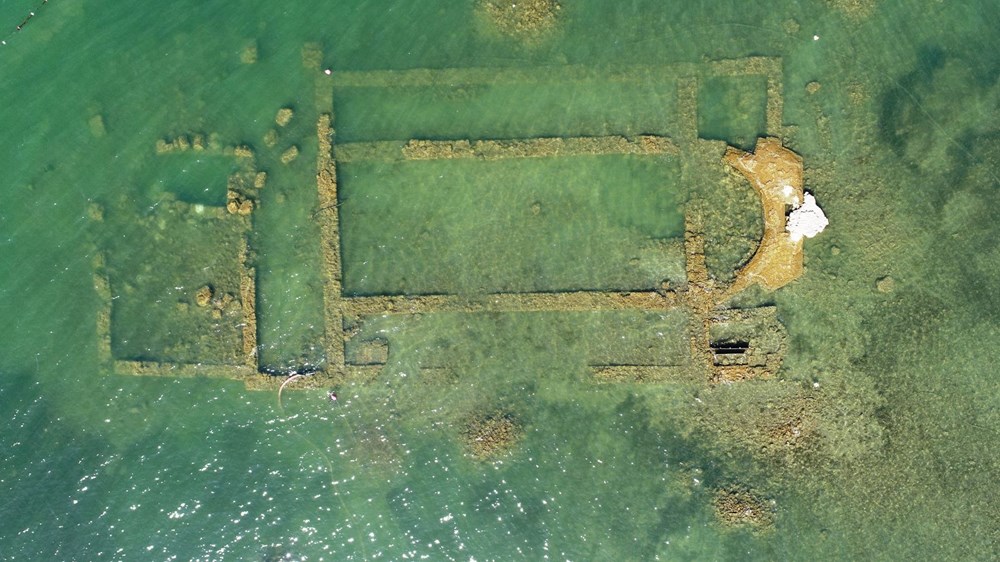 Sular çekilince 2 bin yıllık bazilikanın bir kısmı gün yüzüne çıktı - 7