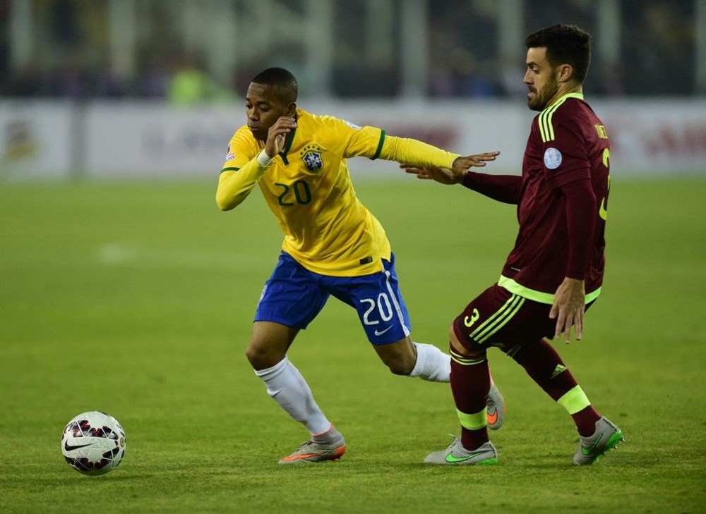 İtalya'da kesinleşmiş hapis cezası bulunan Robinho için yakalama emri - 3