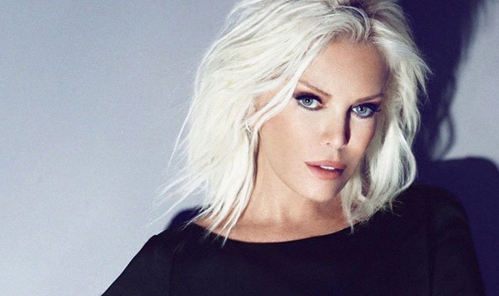 Nilgün Belgün takipçilerini geçmişe götürdü: Bu fotoğraf Marmaris'te çekildi (Ünlülerin çocukluk ve gençlik halleri) - 664