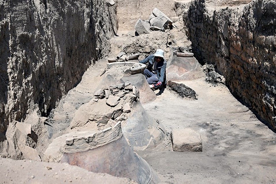 Van'daki Garibin Tepe'de Urartular dönemine ait anıtsal yapı grubu ortaya çıkarıldı - 4