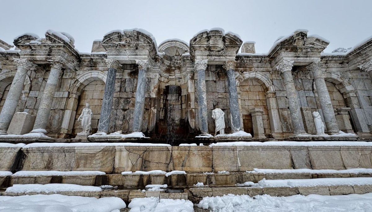 Sagalassos Antik Kenti beyaz örtüyle kaplandı Sagalassos Antik Kenti beyaz örtüyle kaplandı