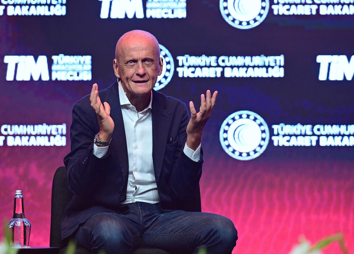 Collina,  Türkiye Innovation Week programına katılarak konuşma yaptı.