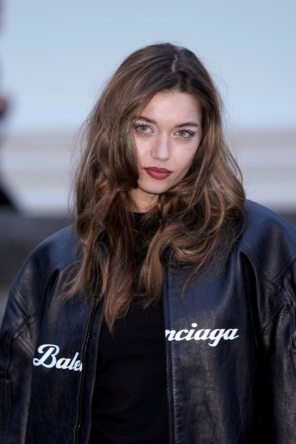 Afra Saraçoğlu, Paris Moda Haftası'nı Siyahın Cazibesiyle Fethetti! 72 T2RM7sohJUa3gdwC1XRAGA