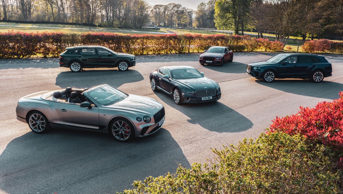 Bentley'den yeni rekor: 104 yıllık tarihe SUV damgası Bentley'den yeni rekor: 104 yıllık tarihe SUV damgası