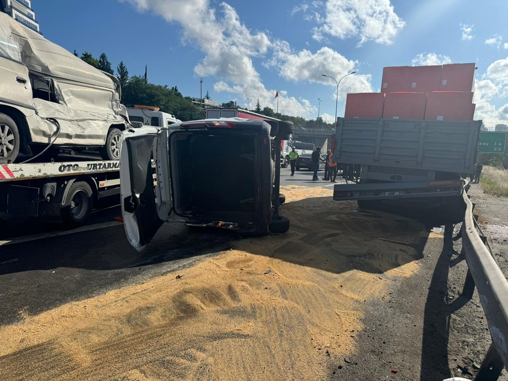 TEM Otoyolu'nda 15 araç birbirine girdi: Yaralılar var - 14