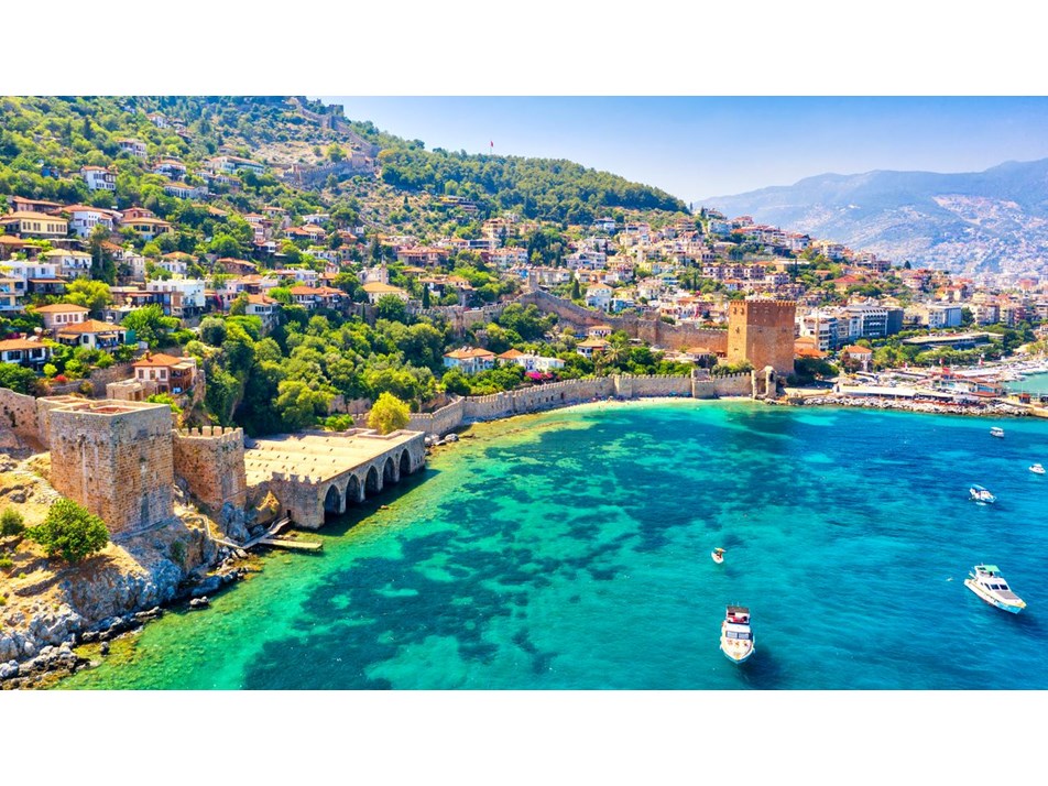 Tatil rezervasyonu yaptıracaklar dikkat: Bakanlıktan "sosyal medya" uyarısı"