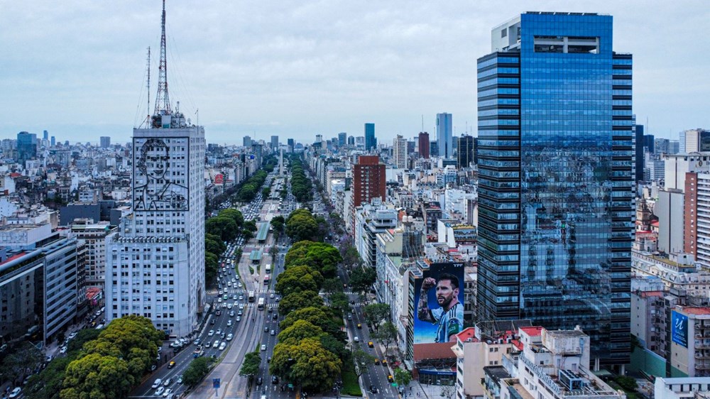 Arjantin sokaklarında "Capitanes" adlı duvar resimleri serisi - 4