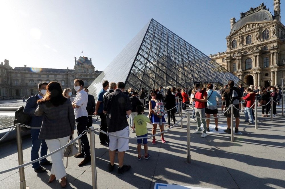 Louvre Müzesi yeniden açıldı (40 milyon euro’luk kayıp) - 2