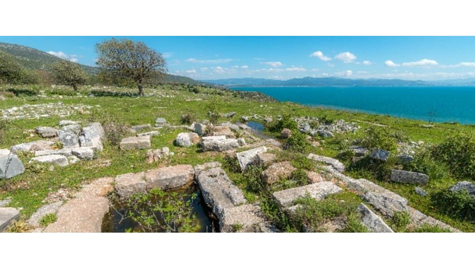 Antik kentte kaçak kazı yaparken yakalandılar