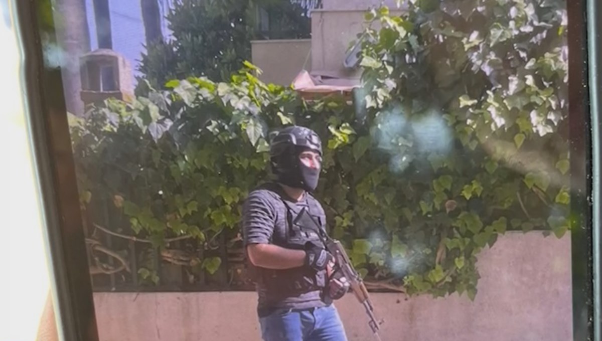 Yeni görüntü: ABD Büyükelçiliği'ne silahlı saldırı düzenlendi Yeni görüntü: ABD Büyükelçiliği'ne silahlı saldırı düzenlendi
