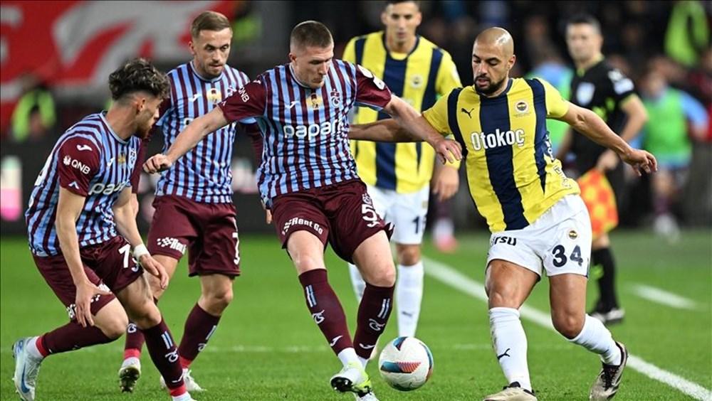 Süper Lig'de kritik derbi | Fenerbahçe, Kadıköy'de Trabzonspor'la karşılaşacak: Muhtemel 11'ler - 3