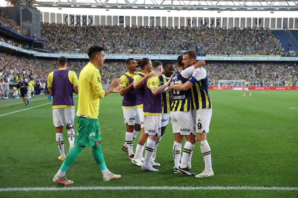 Gol düellosunda kazanan Fenerbahçe (Fenerbahçe: 3 - Antalyaspor: 2) - 6