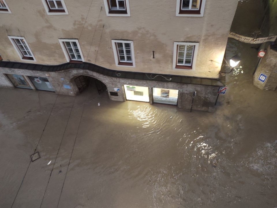 Avusturya’da sel felaketi: Kasaba sular altında kaldı - 3