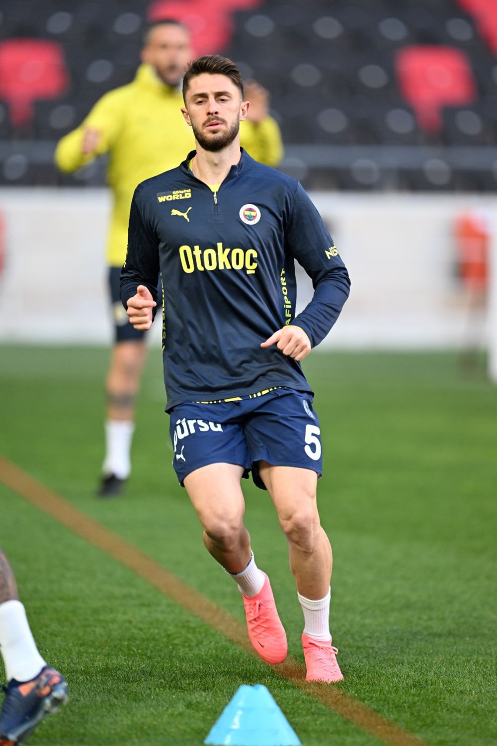 Fenerbahçe'de karar verildi: Bileti kesilen 9 isim belli oldu - 15