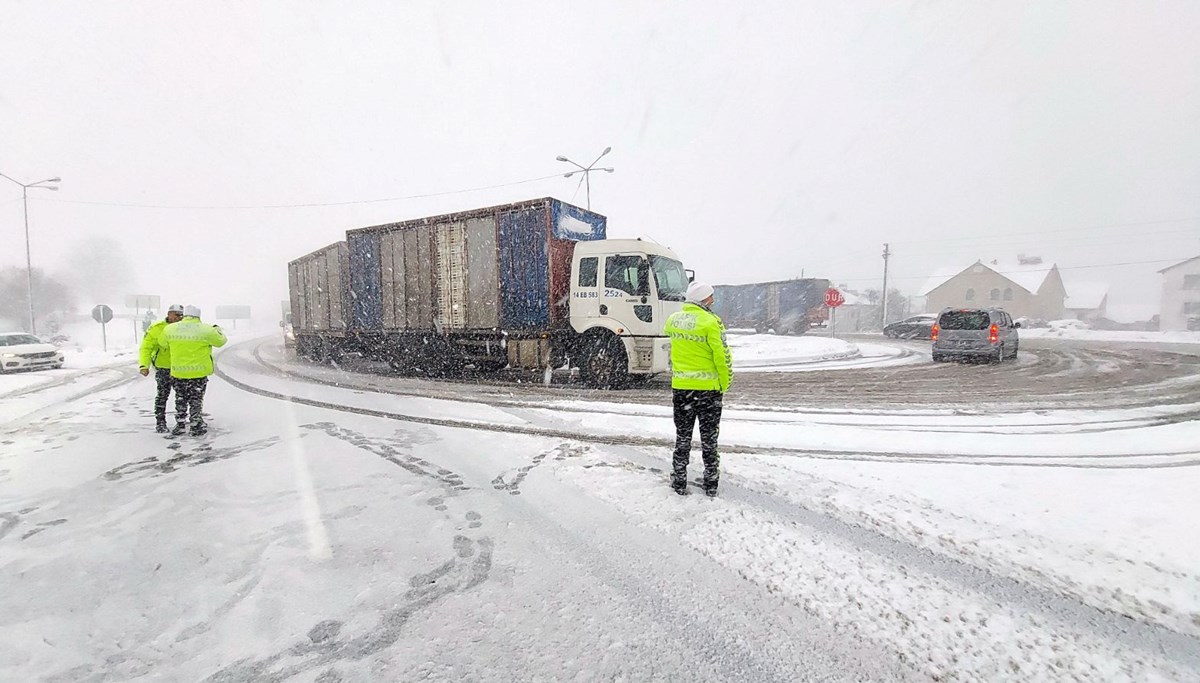 Bolu Dağı geçişi trafiğe kapandı