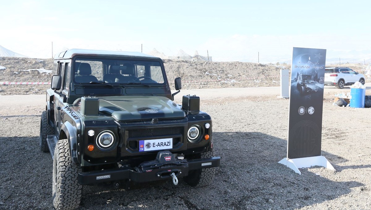 MKE Land Rover'i elektrikli yaptı araziye çıkacak