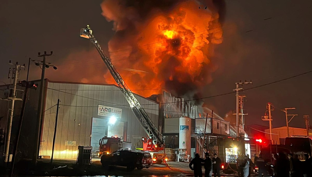 Kocaeli'de fabrika yangını