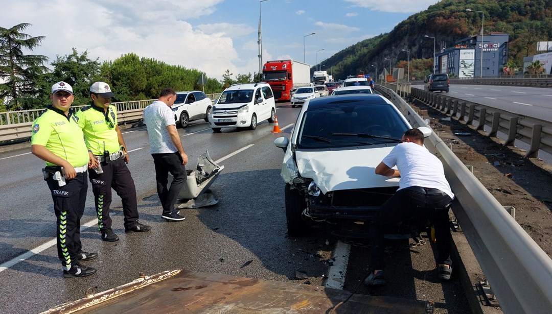 Samsun'da zincirleme trafik kazası: 3 yaralı