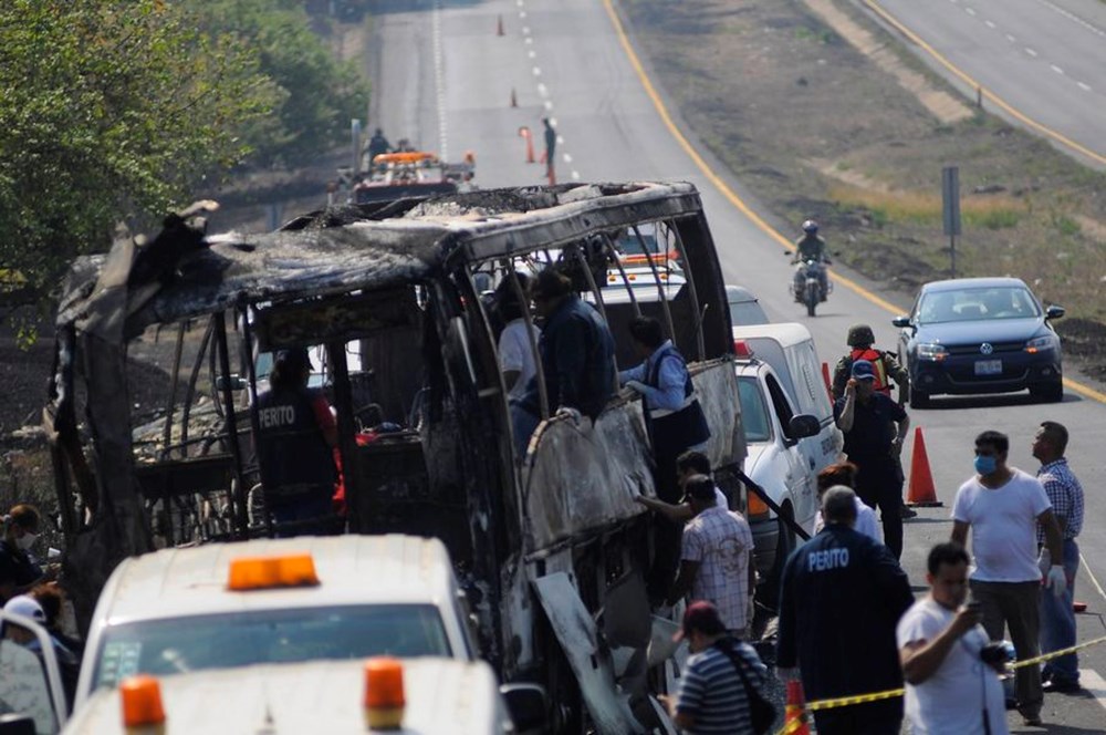 Meksika'da otobüs kazası: 36 ölü - 1