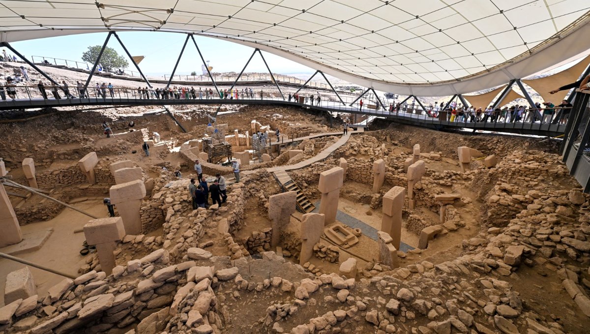 Göbeklitepe'de yeni insan heykeli