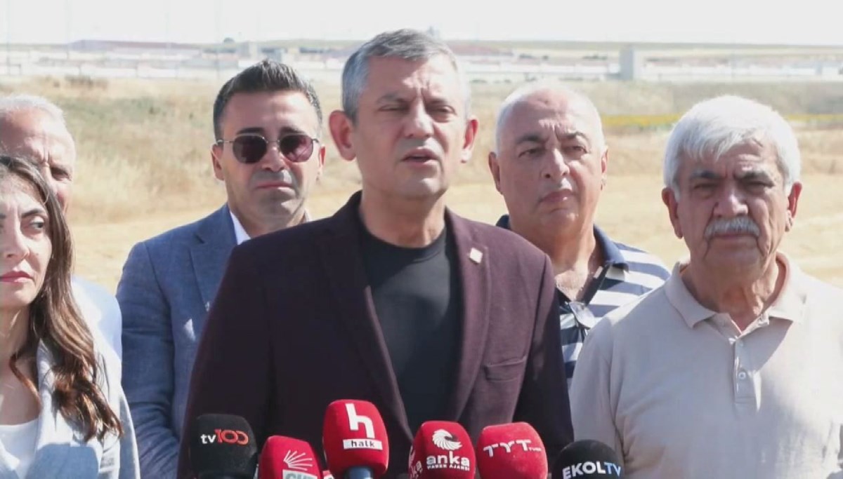 Özel'den silah bırakma açıklaması