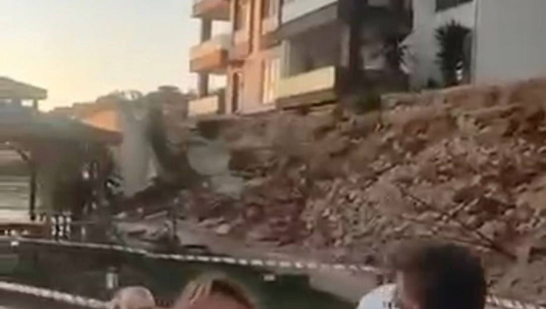 Bursa'da yeni sitenin istinat duvarı çöktü