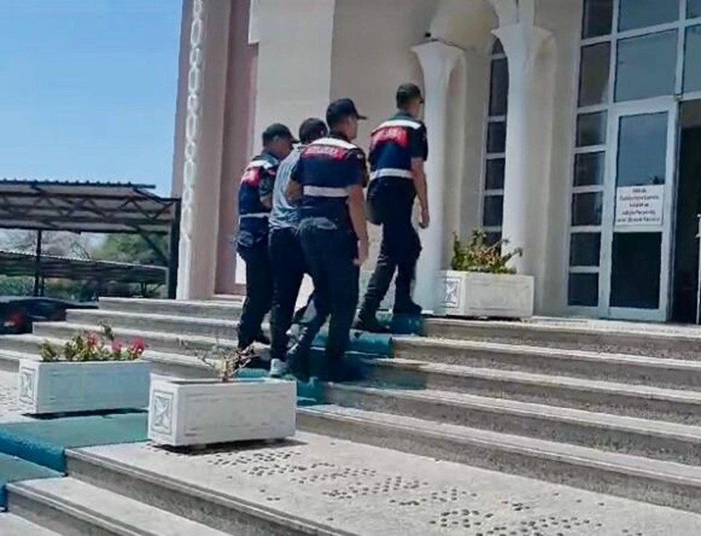 9 hektar ormanı yakan sigara izmaritini atan kişi tutuklandı - 1