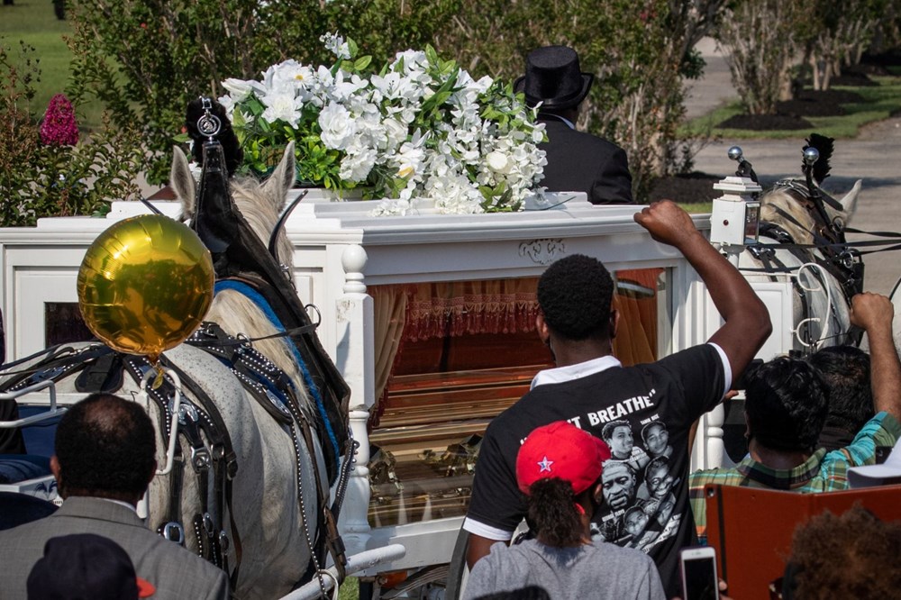 ABD'de polis şiddetiyle öldürülen George Floyd toprağa verildi - 13