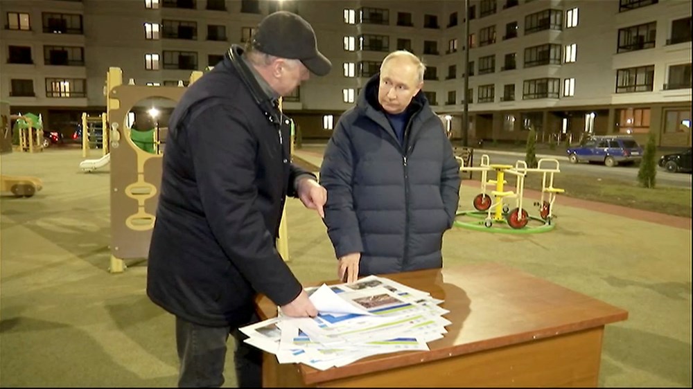 Putin'in Ukrayna ziyaretinde dublör kullandığı iddia edildi: Dikkat çeken çene ayrıntısı - 5